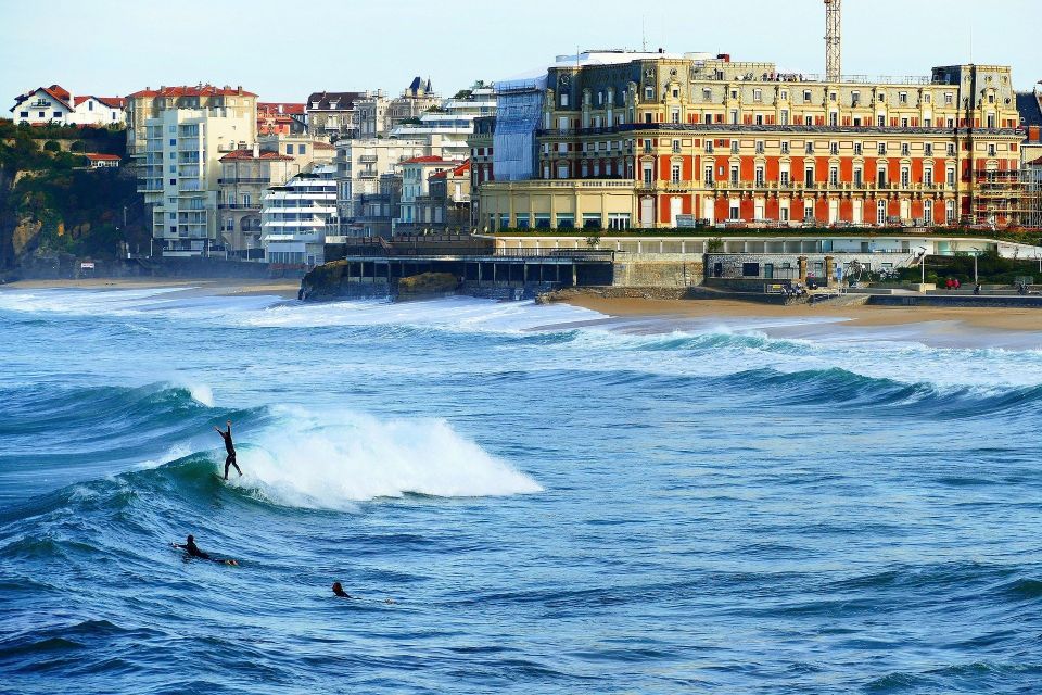 Biarritz: 2-Hour Private Guided Walking Tour - Navigating the Charming City Center