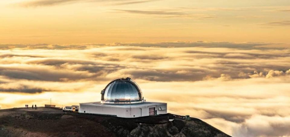 Big Island: Maunakea Summit & Stars - Picnic Meal and Dessert