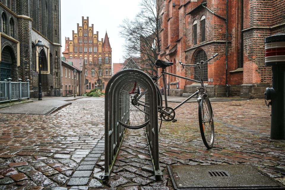 Boat Cruise and a Private Walking Tour of Lubecks Old Town - Explore St. Marys Church and Lubeck Cathedral