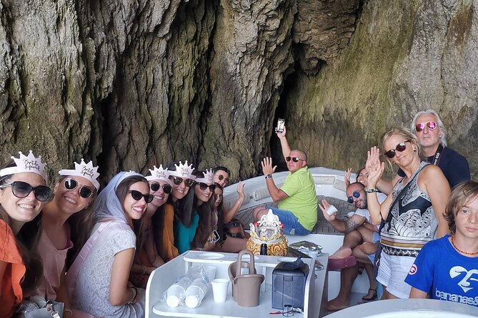 Boat Excursion on the Island of Ortigia With Snorkeling to the Sea Caves - Group Size and Recommendations