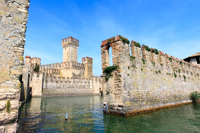 Boat Tour of Isola Del Garda - Aquaria and Natural Hot Springs