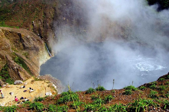 Boiling Lake Challenge - Exploring the Valley of Desolation