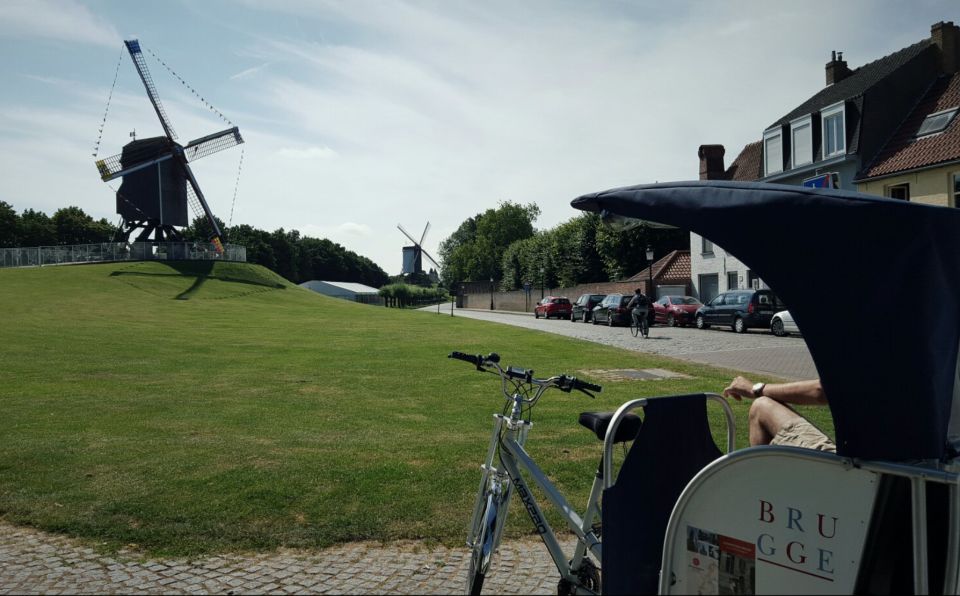 Bruges: Private Guided Tour by Pedicab - Local Perspective