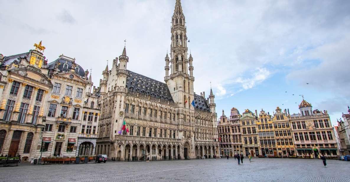 Brussels: Express Walk With a Local in 60 Minutes - Discover Local Culture