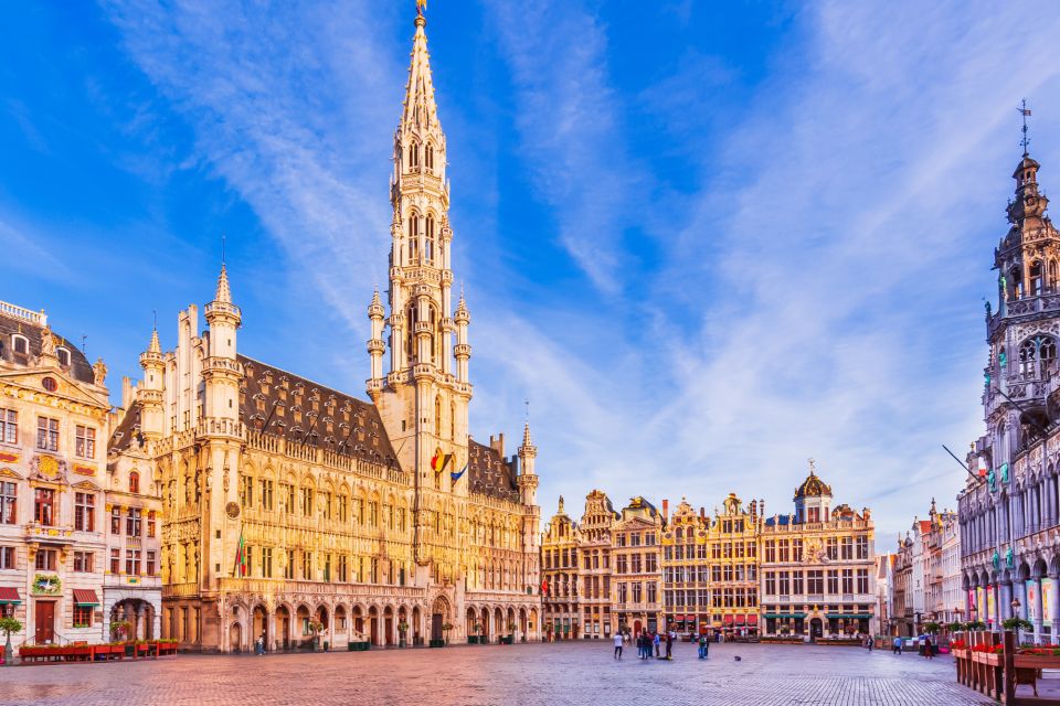 Brussels: First Discovery Walk and Reading Walking Tour - Tour Highlights