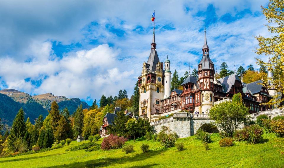 Bucharest: Dracula's Castle, Peles Castle & Brasov Day Trip - Tour Experience