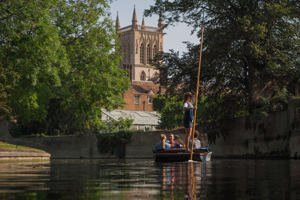 Cambridge: Guided Shared River Punting Tour - Duration of the Tour