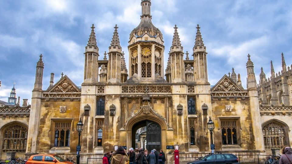 Cambridge: Self-Guided City Walk & Interactive Treasure Hunt - Whats Included