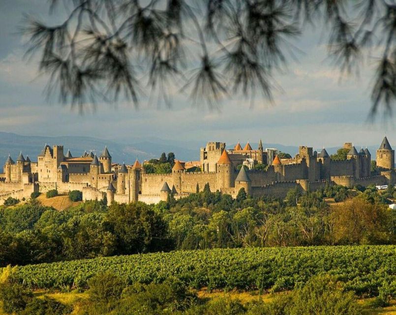 Carcassonne: Photoshoot Experience - Duration and Accessibility