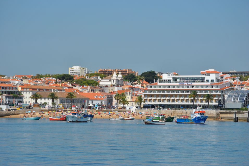 Cascais: Sailing Tour With Drink - Inclusions and Amenities