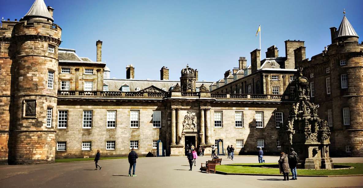 Castle & Cobblestones: 8-Hour Private Edinburgh Walking Tour - Uncover the Secrets of Canongate Kirkyard