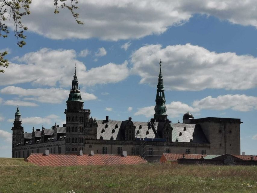 Castles: Kronborg (Hamlet) & Frederiksborg - Frederiksborg: Renaissance Splendor