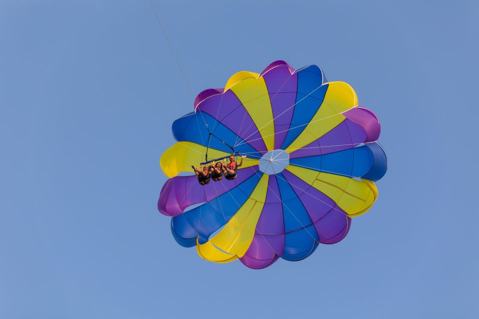 Cavtat: Parasailing - Included Services