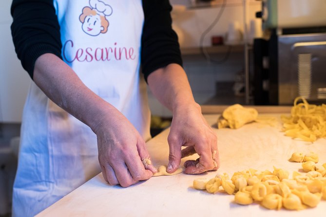 Cesarine: Pasta & Tiramisu Class at a Locals Home in Venice - Reviews Overview