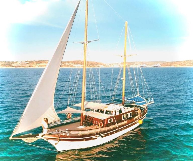 Cesme: Small Group Boat Tour With Open Buffet Lunch - Nature Immersion