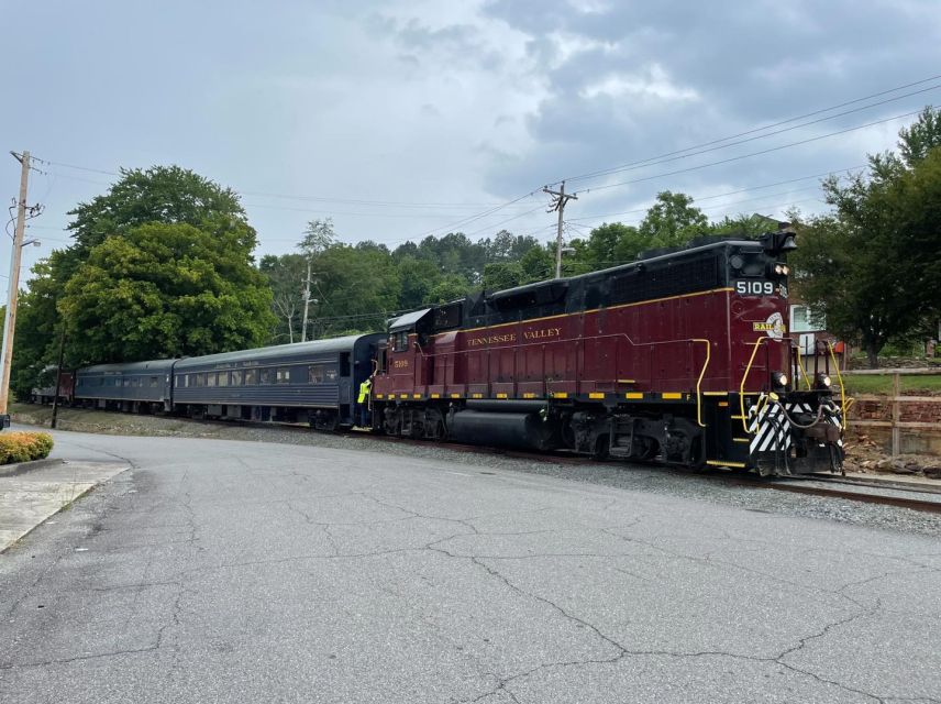 Chattanooga: Derailed Trolley Tour and Train Ride - Customer Ratings and Feedback