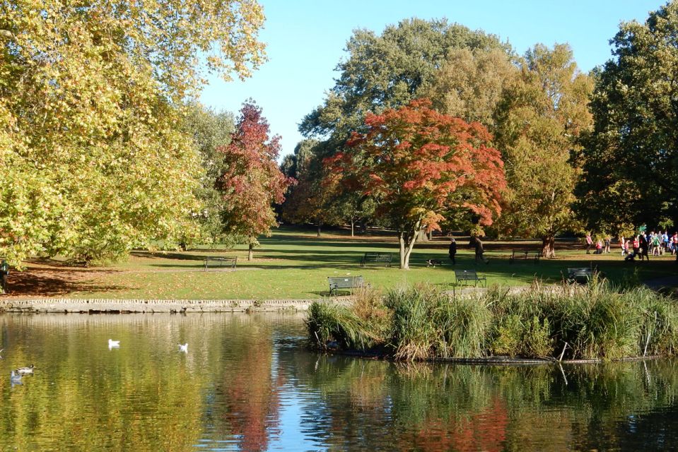 Cheltenham: Quirky Self-Guided Smartphone Heritage Walks - Learning About Cheltenhams Regency History