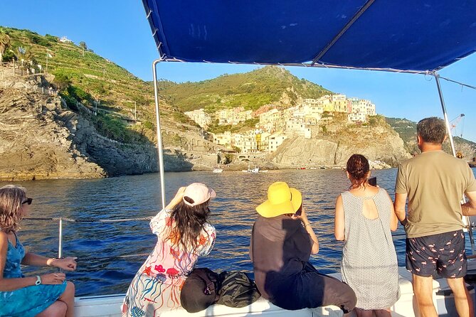 Cinque Terre Tour With a Traditional Ligurian Gozzo From Monterosso - Experiencing the Cinque Terre Villages