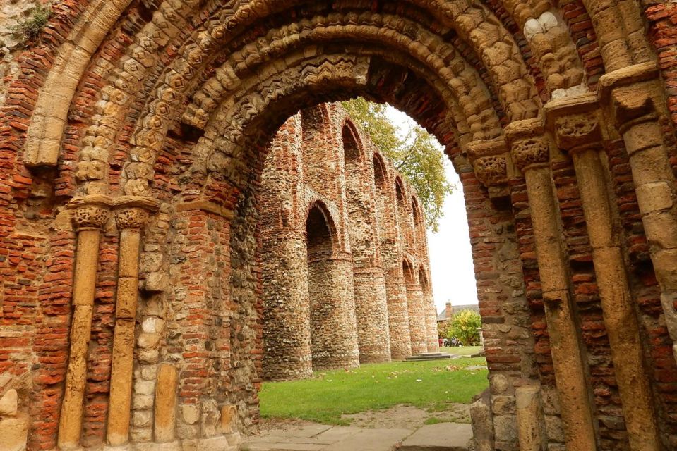 Colchester: Quirky Self-Guided Smartphone Heritage Walks - Wheelchair-Friendly Heritage Walk Routes