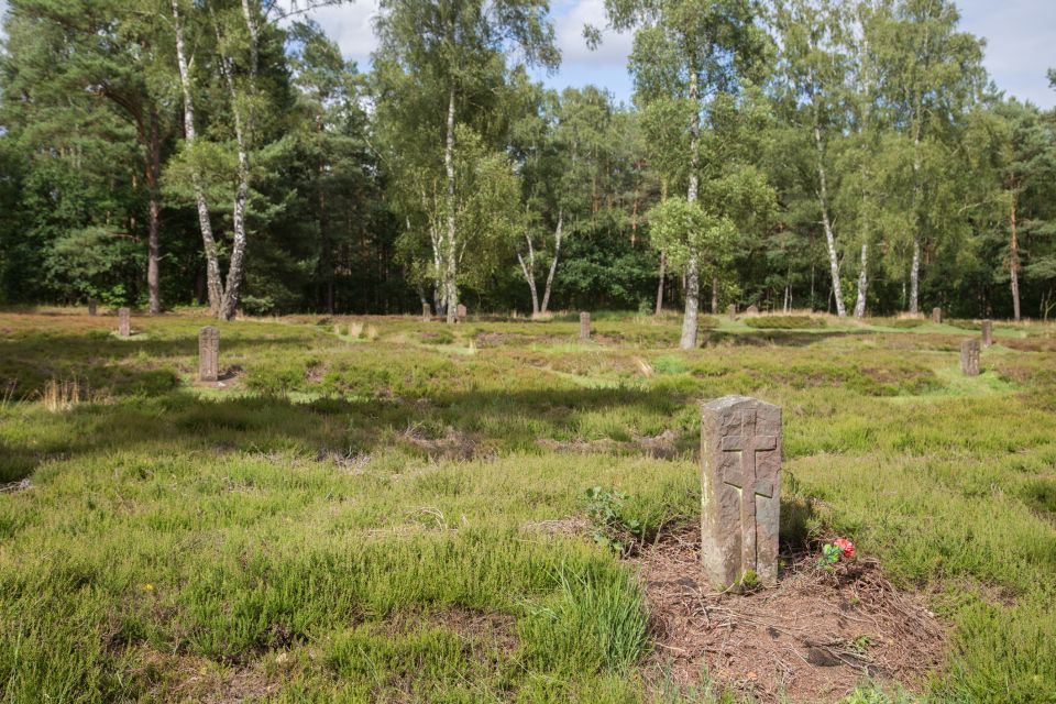 Cologne: Bergen-Belsen Memorial Guided Private Tour - Guided Tour Experience