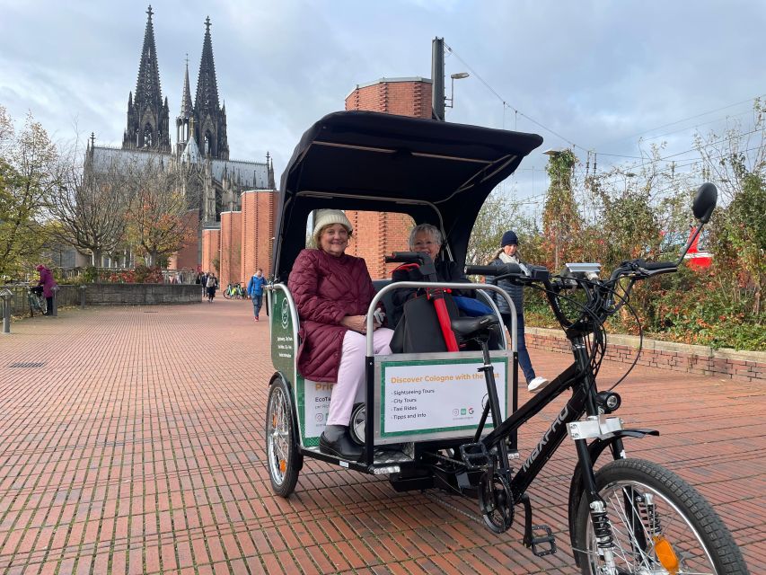 Cologne: Private Rickshaw Tour - Cologne Cathedral