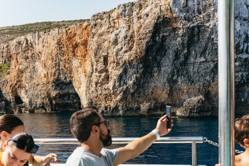 Comino: Blue Lagoon, Crystal Lagoon, and Seacaves Tour - Participant Experience