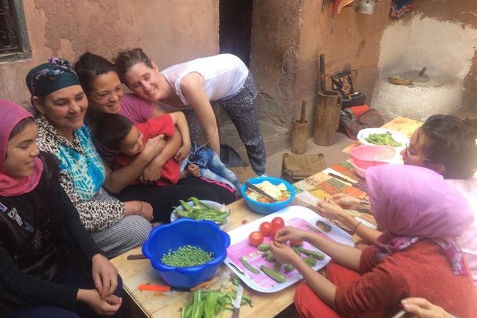 Cooking Course With Genuine Berber Family at Atlas Mt - Dining and Tastings