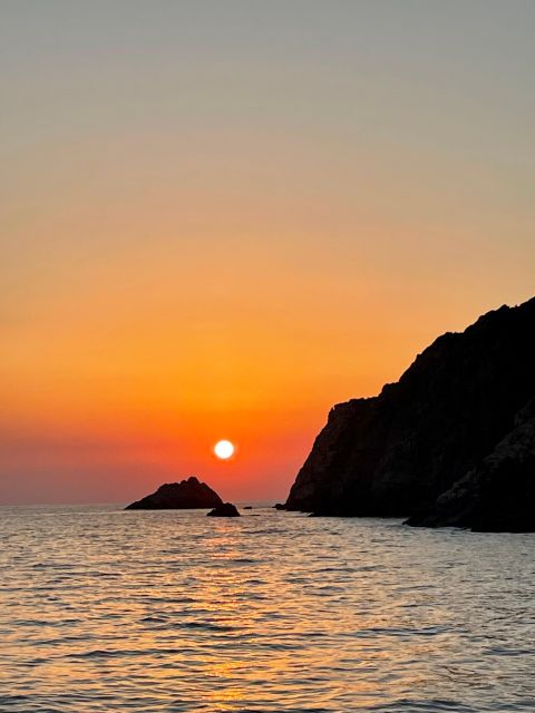 Corsican Evening: Calanques De Piana Sunset Aperitif With Music - Enjoy Aperitif Dinner of Corsican Specialties