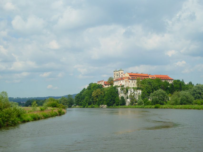 Cracow: 4-hours Sightseeing Cruise to Tyniec - Accessibility and Amenities