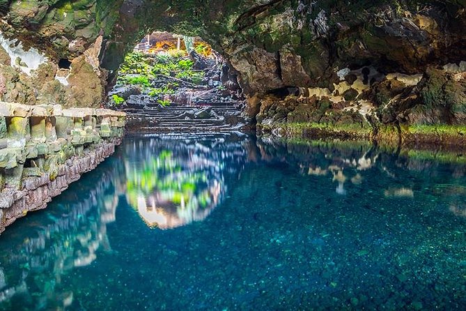 Cueva Verdes & Jameos Agua - Northern Treasures Lanzarote - César Manrique Foundation