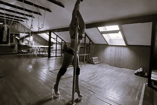 Dance Class (choose 1: Pole Dance, Burlesque or Aerial Silk/Hoop) - Booking and Cancellation Policy