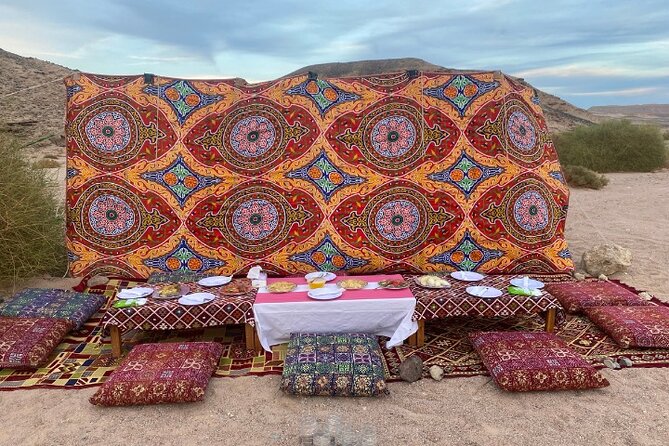 Dining in The Desert - Timing and Scheduling