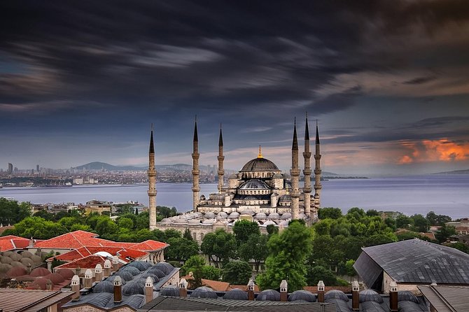 Discover Istanbul in Two Days - Daily Cuisine Lunches