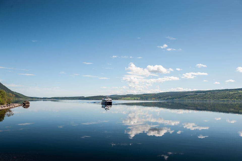 Dochgarroch: Loch Ness and Caledonian Canal 2-Hour Cruise - Weather and Accessibility