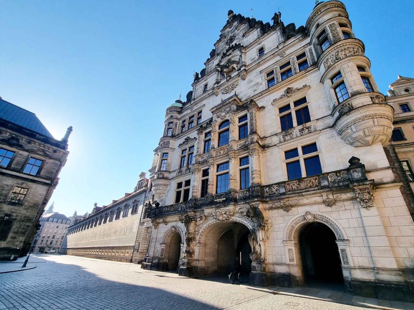 Dresden Old Town Audio Rally by P.I. Sir Peter Morgan - About the Audio Guide Languages