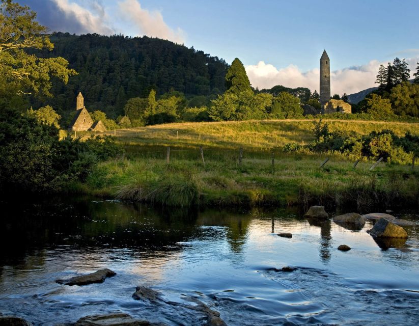 Dublin: Kilkenny, Wicklow & Glendalough Tour & Sheepdog Show - Wicklow Mountains Scenic Drive