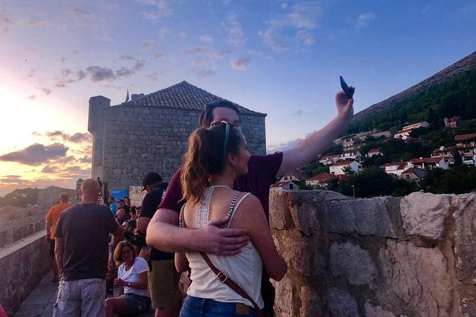 Dubrovnik City Walls Sunset Guided Tour - Group Size