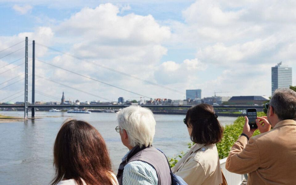 Düsseldorf: Düsseldorf in 120 Minutes - Discovering the Iconic Rhine Tower