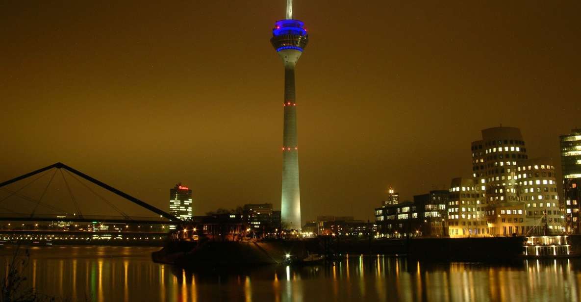 Düsseldorf: Private Christmas Market Tour - Twinkling Lights of Old Town