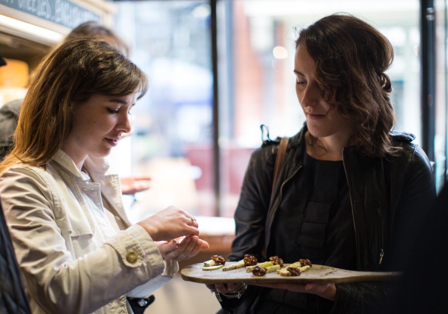 Eating London: Borough Market & Bankside Food Tour - Wearing Comfortable Shoes for the Food Tour