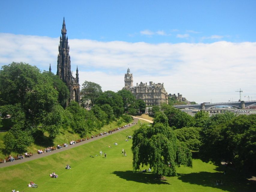 Edinburgh City: Self-Guided Audio Walking Tour - Discovering Hidden Alleys