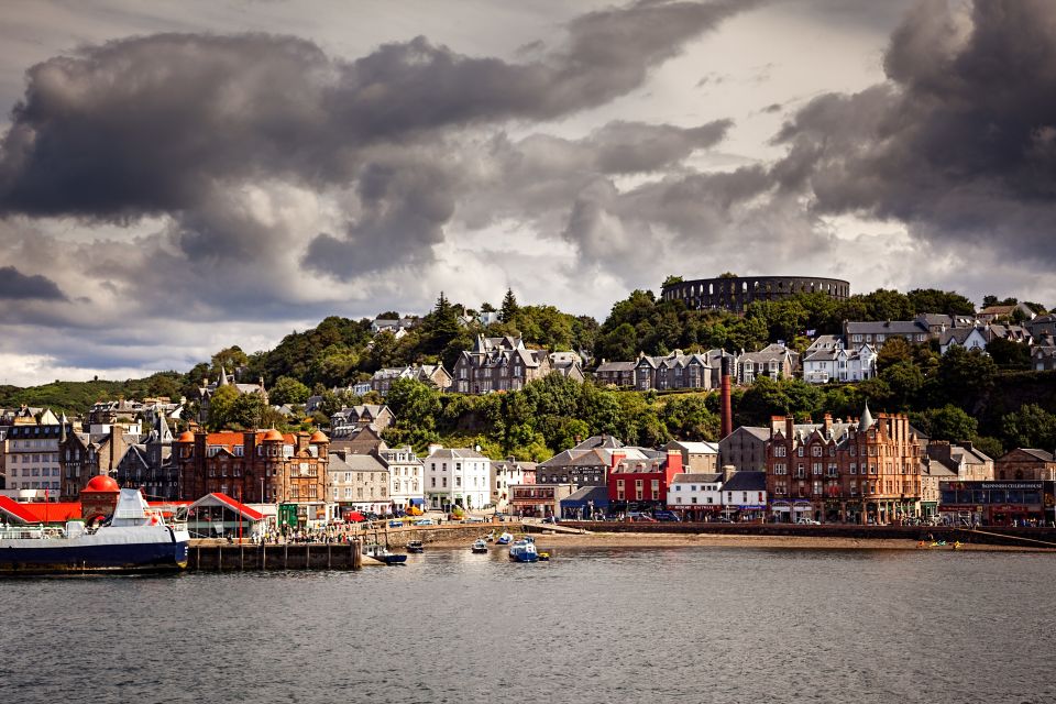 Edinburgh: Oban, Kilchurn Castle & Inveraray Tour in English - Loch Lomond and Luss