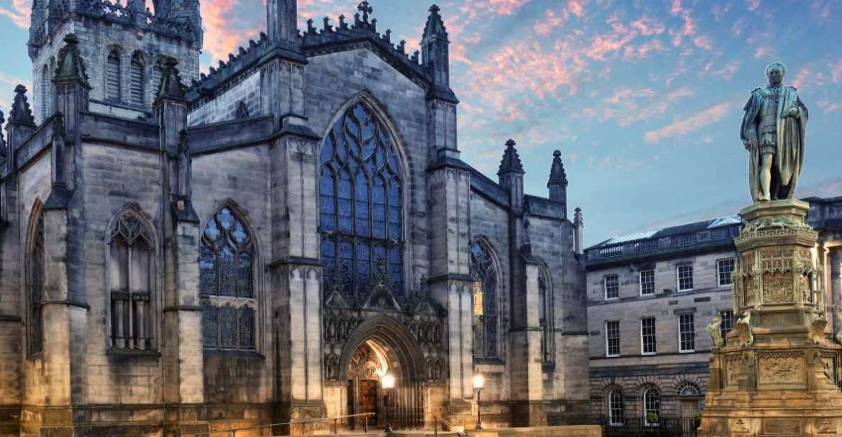 Edinburghs Royal Mile: A Self-Guided Audio Tour - Listening to Charming Scottish Commentary