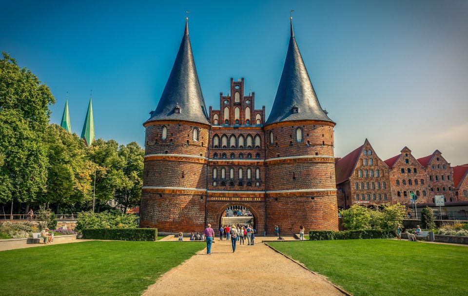 Erik's Adventure - Modern Children's Scavenger Hunt in Lübeck - Flexible Start Date