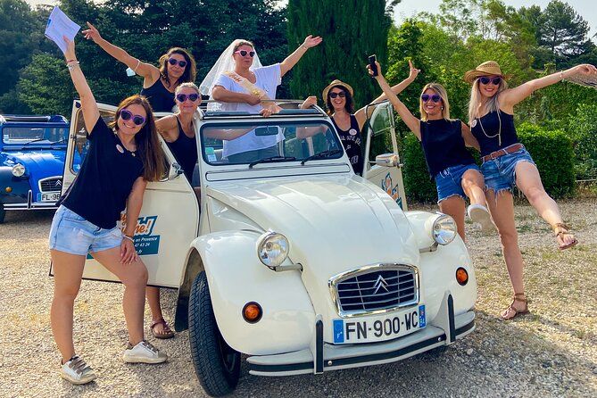 Exceptional Excursion in 2cv in the Luberon - Enjoying the Convertible Experience