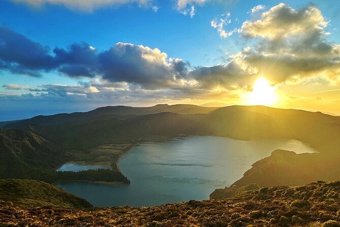 Explore Sete Cidades - Nature Lovers Jeep Tour - Accessibility and Participation