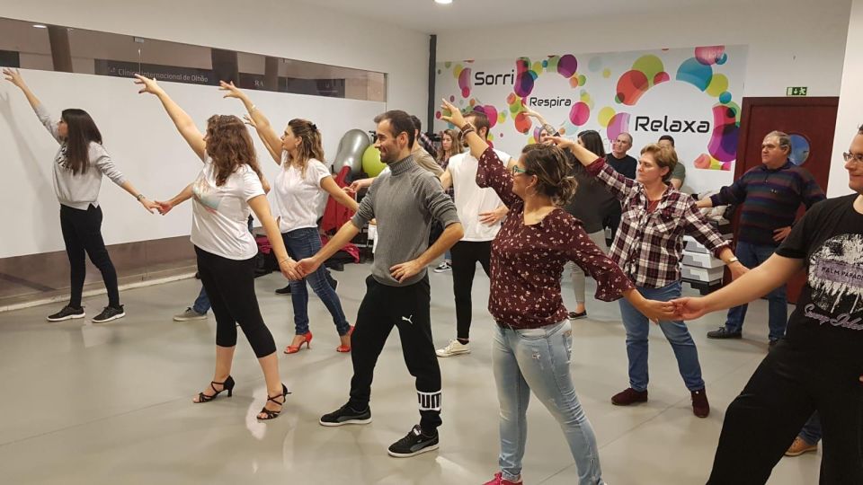 Faro: Private or Group Dance Lessons (Salsa, Bachata, Kizomba) - Fostering Creativity and Self-Expression