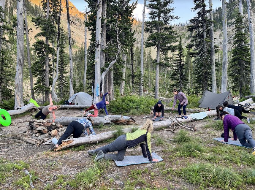 Flathead National Forest: Backpacking: Learn How to Backpack - Hiking to the Alpine Lake