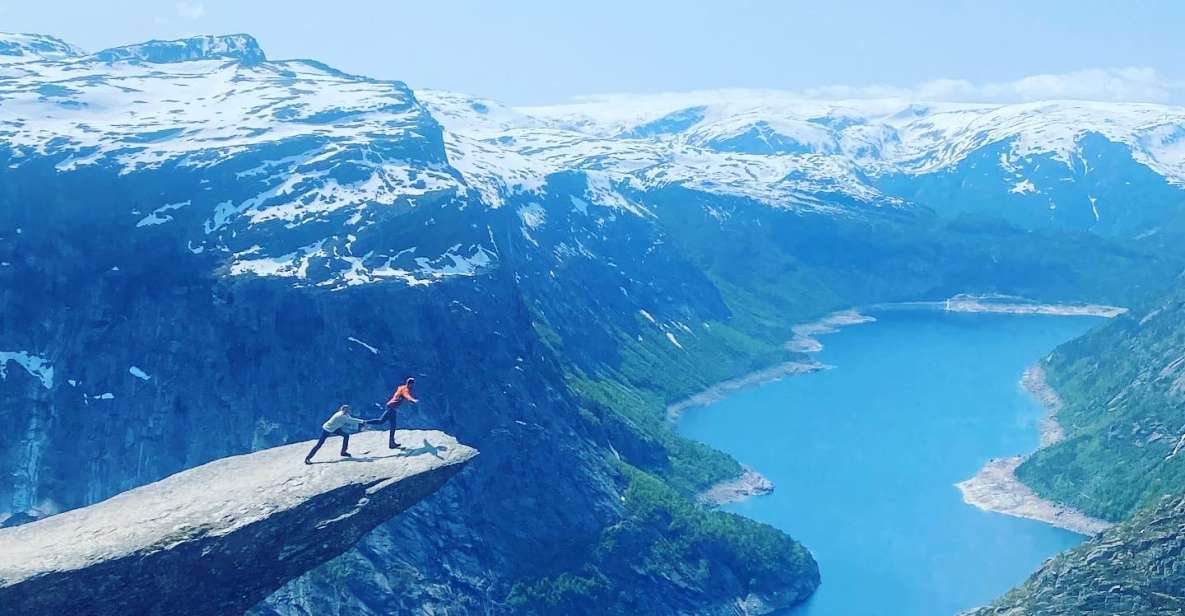 From Bergen: Trolltunga and Waterfalls Helicopter Tour - Helicopter Flight Duration