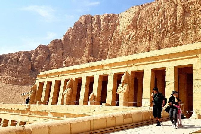 From Hurghada:Day Trip to Luxor and Valley of the Kings - Pickup Locations and Additional Cost